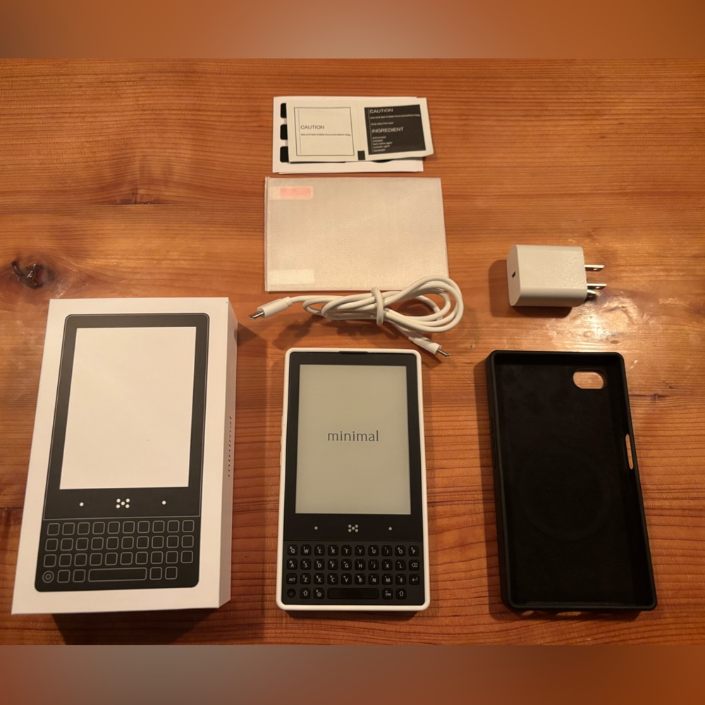 Barely Used The Minimal Phone (128GB) + Accessories